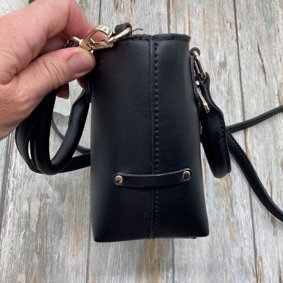 Women’s True Religion Small Black Crossbody Shoulder Bag Handbag Purse - Picture 8 of 14